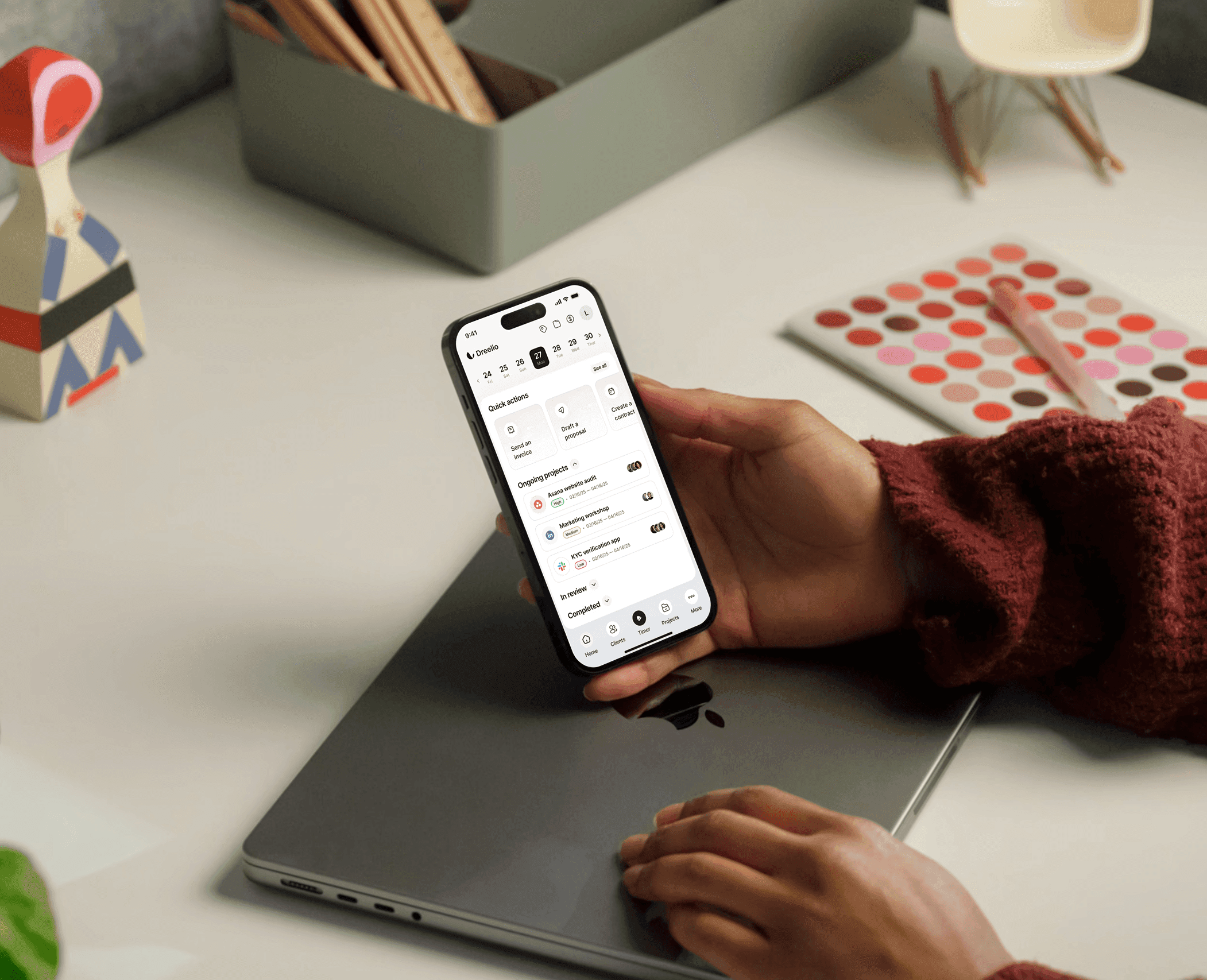 Mockup van de DashDesk mobiele app